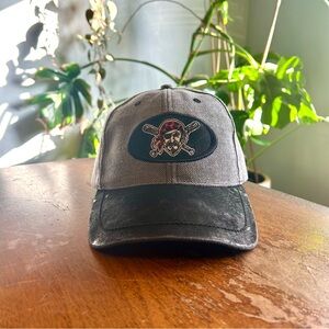 Vintage Y2K Pittsburgh Pirates MLB Baseball Gray Black Embroidered Strapback Hat